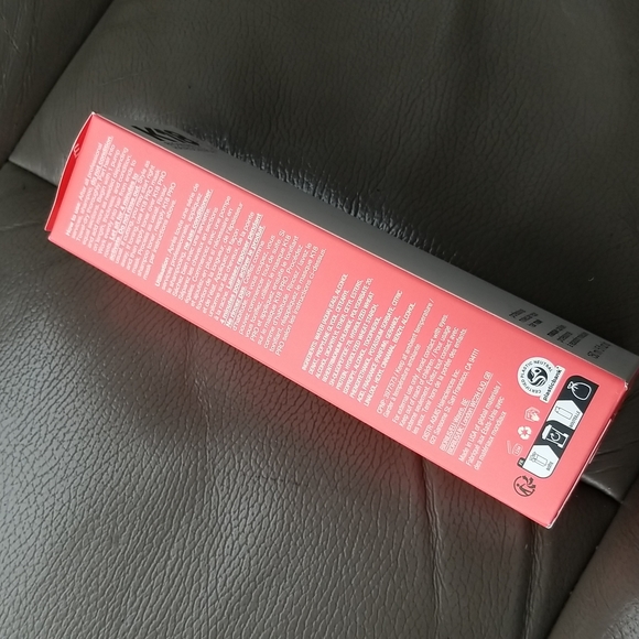 NIB -K18 Biomimetic Hairscience Molecular Repair Hair Mask 5 fl oz - Picture 2 of 4